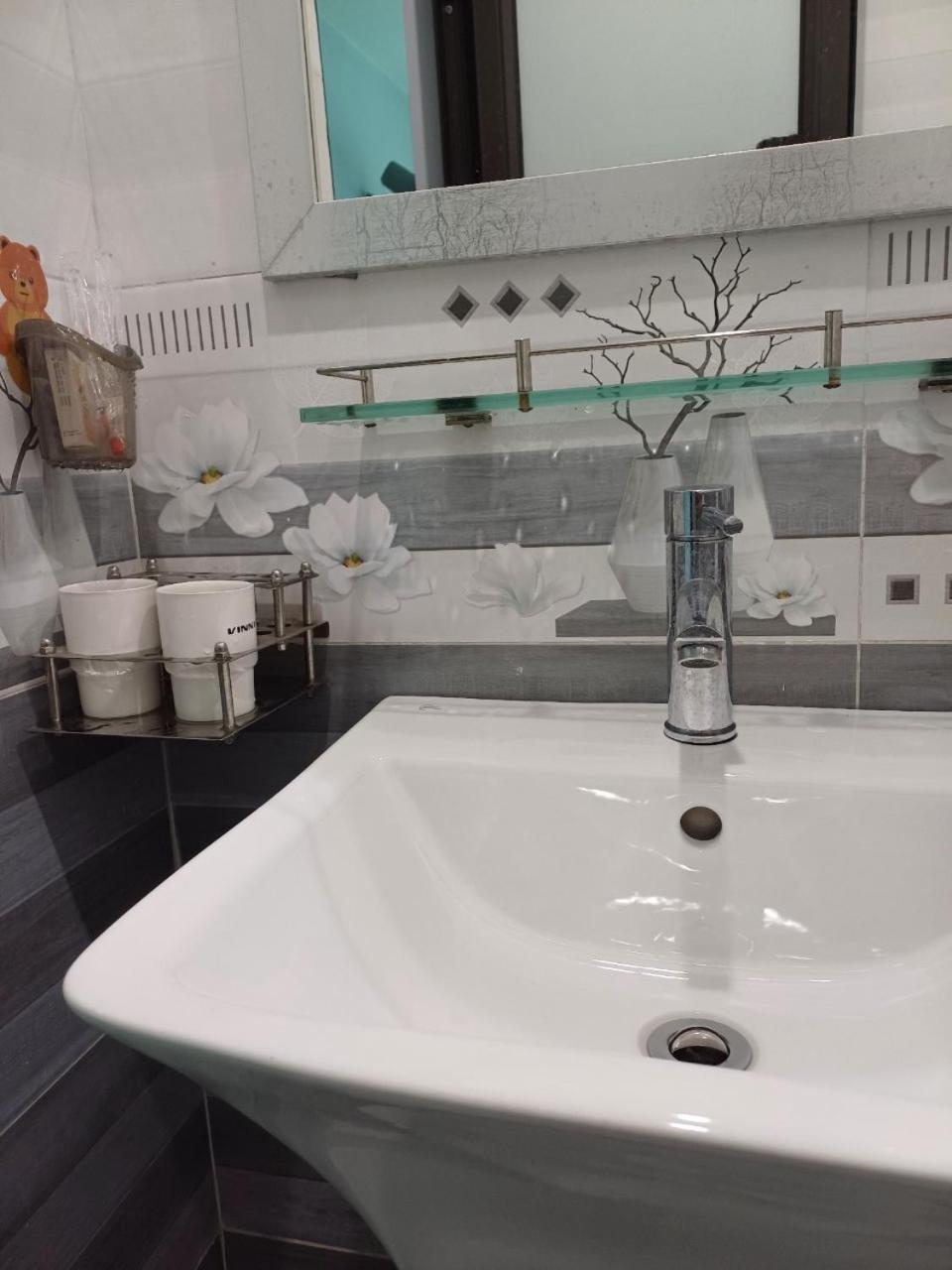 Hotel Hoa Ban Ha Noi Hanoi Kültér fotó